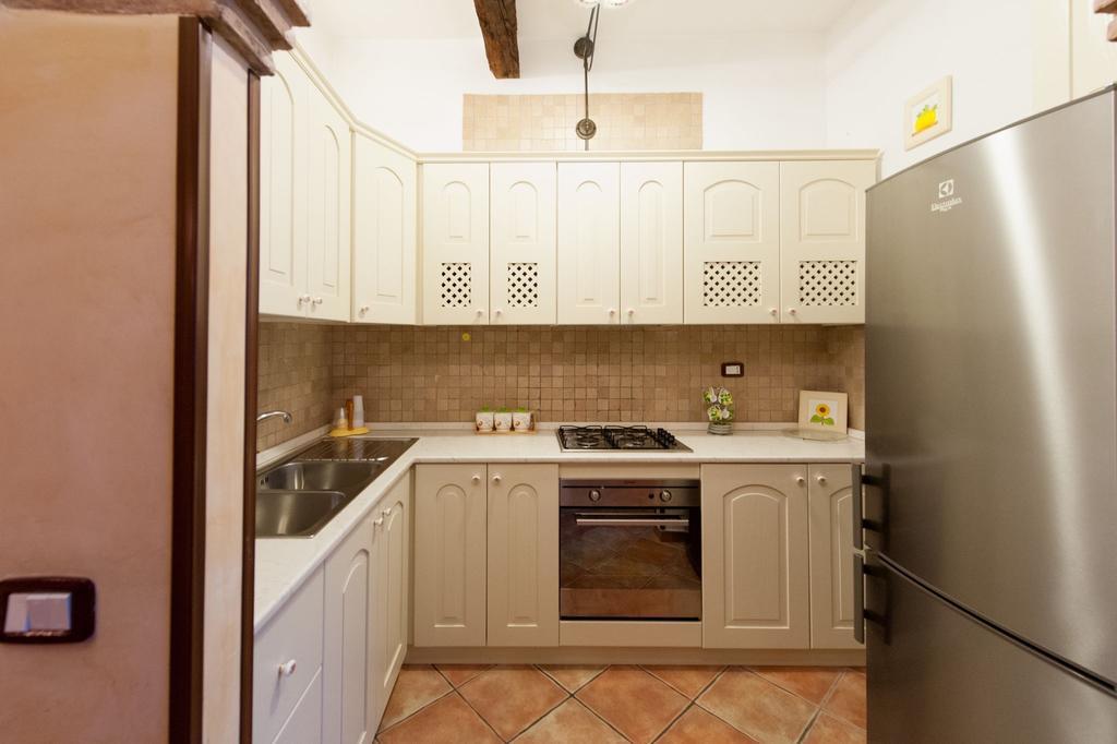 Bed And Breakfast Mblo Fondi Exterior photo